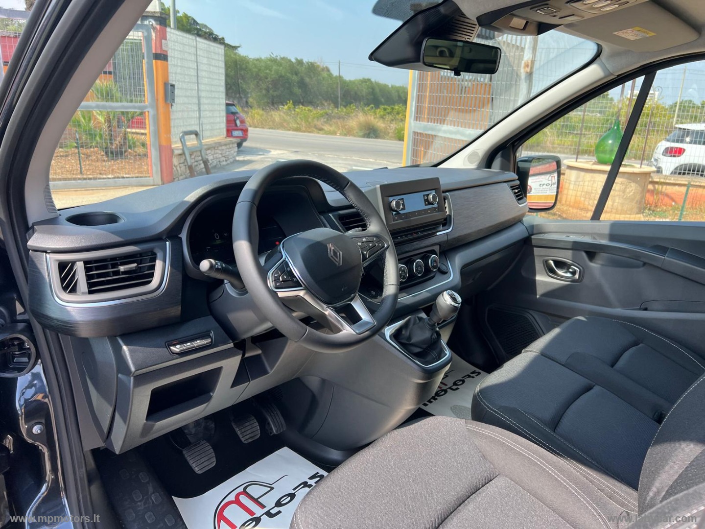 TRAFIC EQUILIBRE MY24 2.0 DCI 150CV 9 POSTI - immagine 9