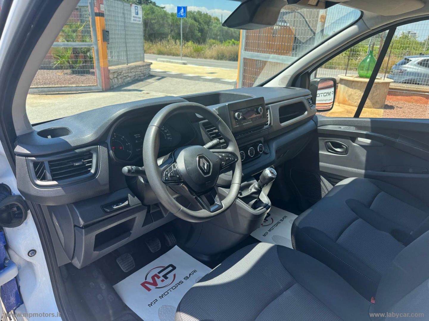 TRAFIC L2 H1 2.0 dCi 110CV - immagine 9