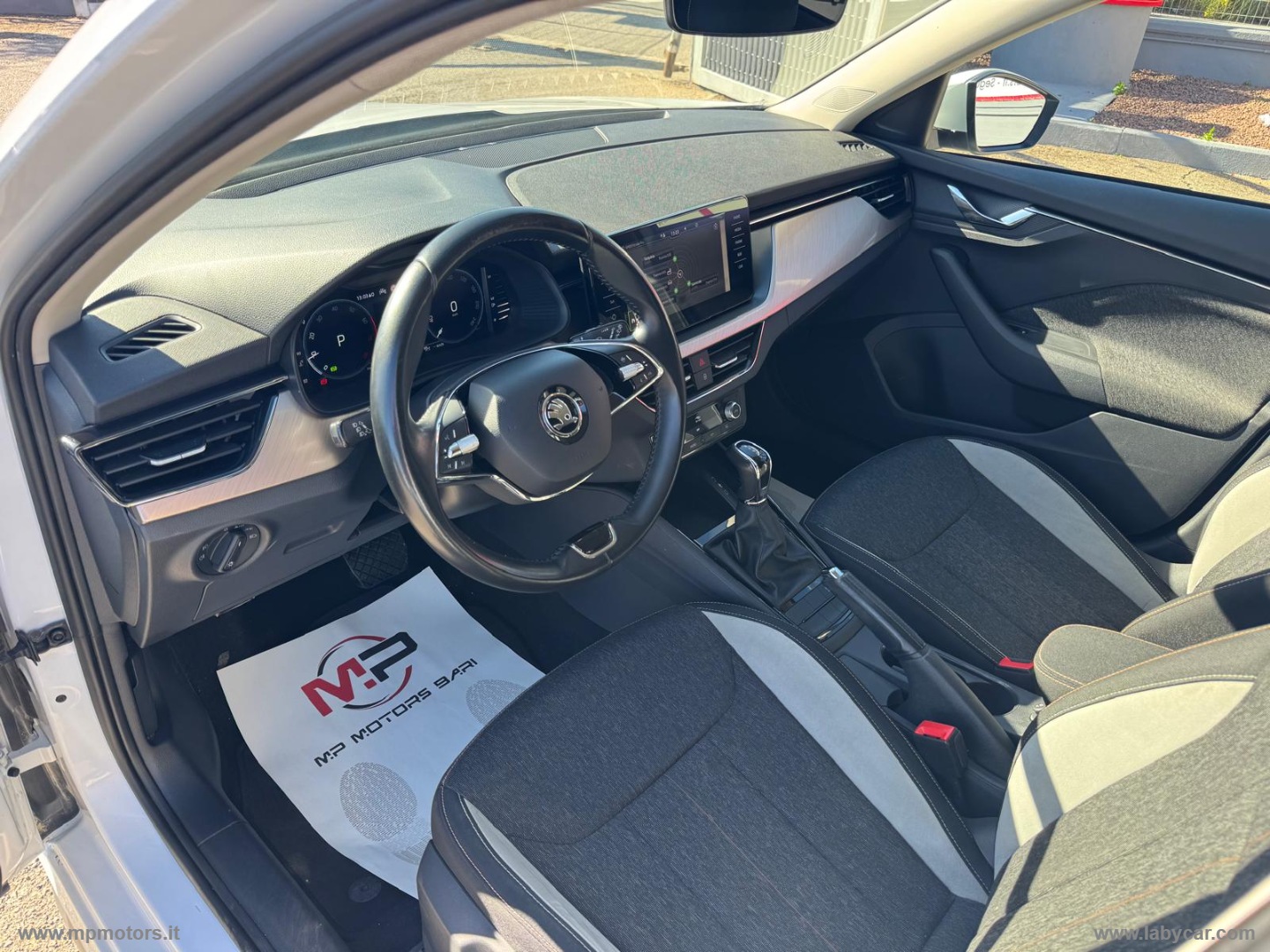 KAMIQ STYLE DSG 1.0 TSI 110CV AUTOMATICA - immagine 9