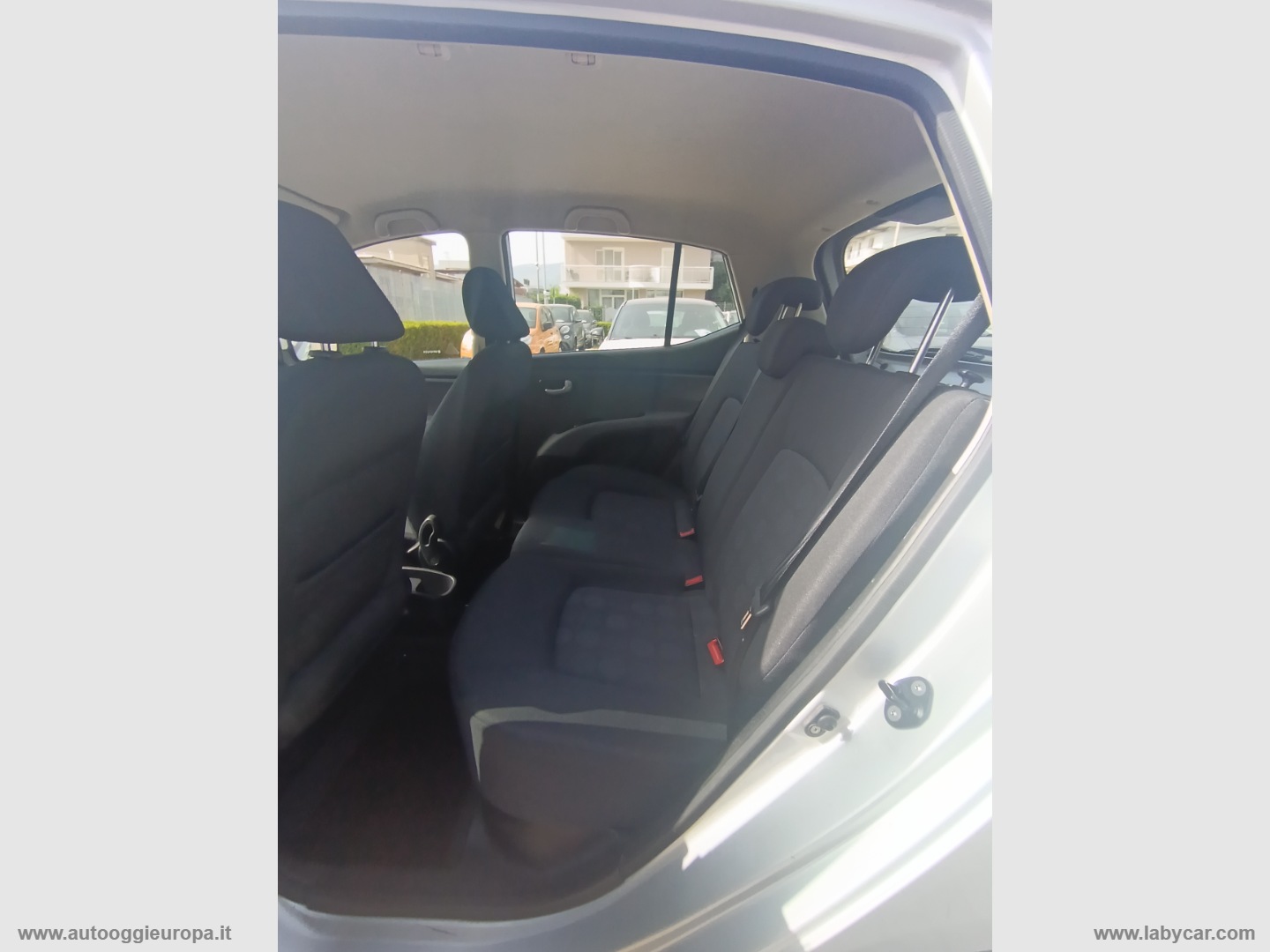 i10 1.2 16V BlueDrive GPL Active - immagine 9