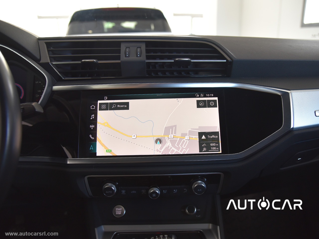 Q3 35 2.0 TDI quattro Business Advanced - immagine 9