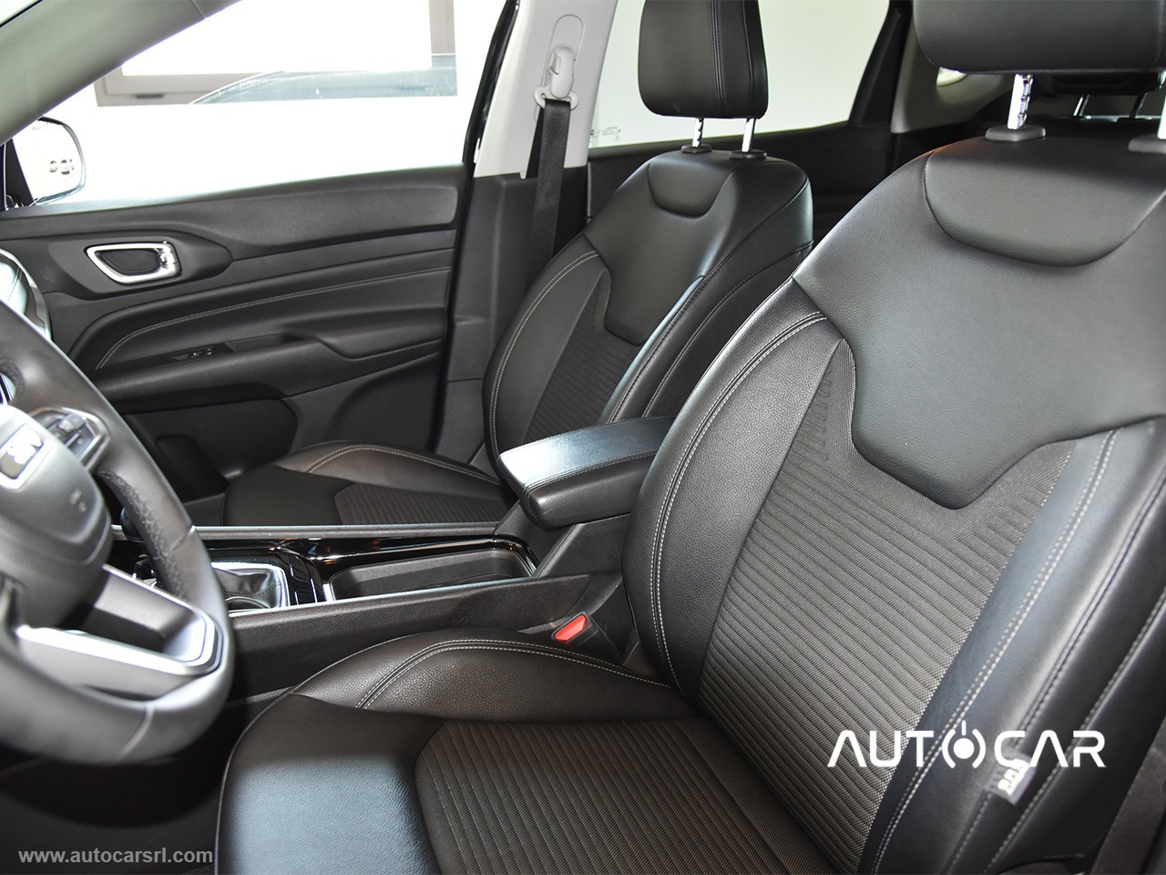 Compass 1.6 Mjt II 2WD Limited - immagine 9