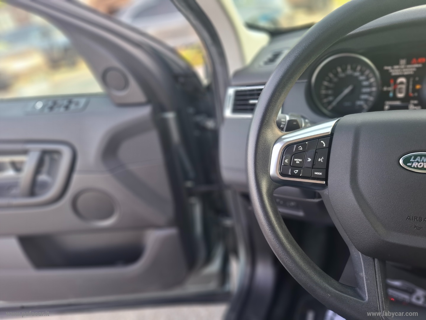 Discovery Sport 2.0 TD4 150 CV Pure - immagine 9