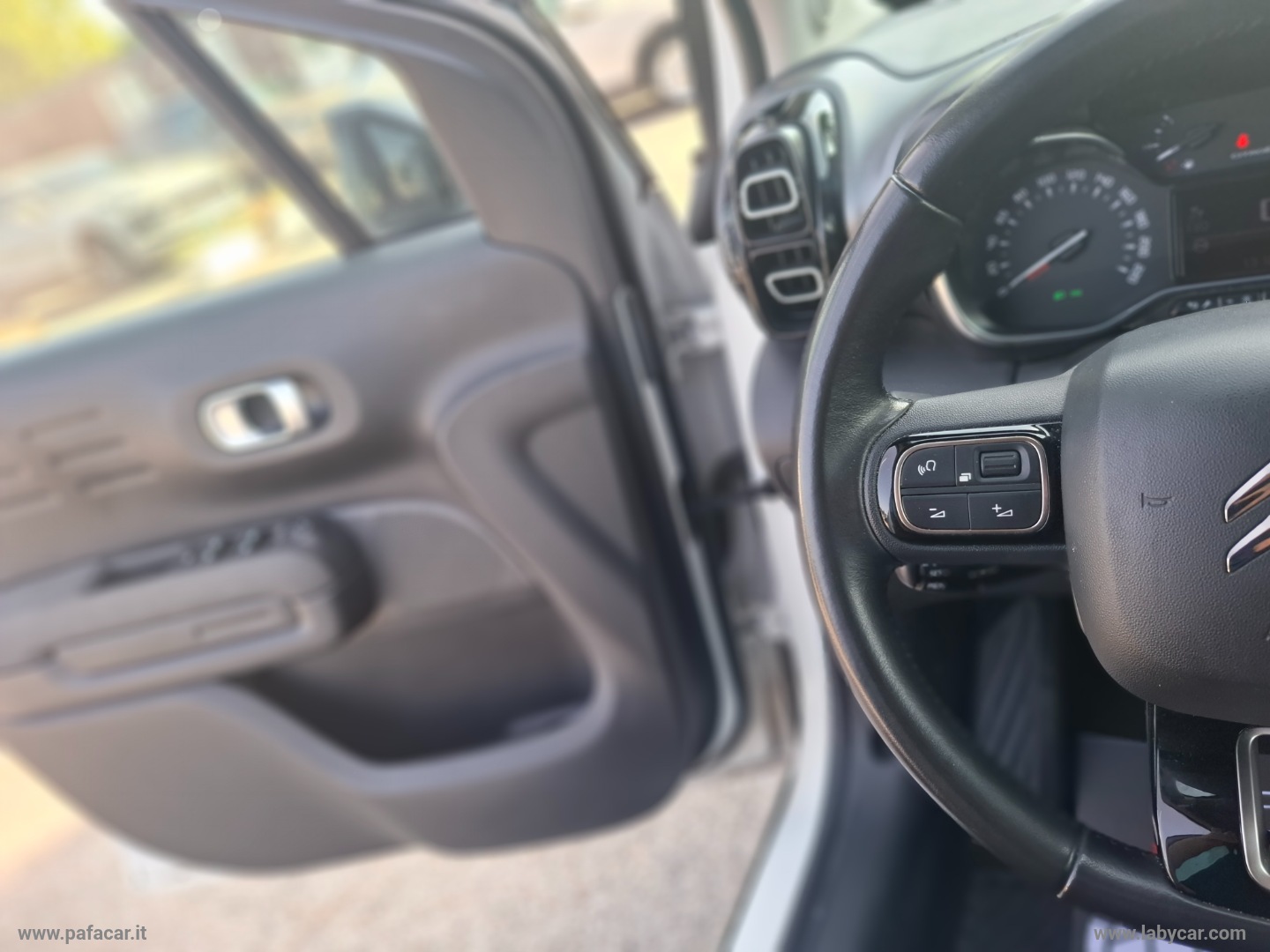 C3 Aircross PureT. 130 S&S EAT6 Shine - immagine 9