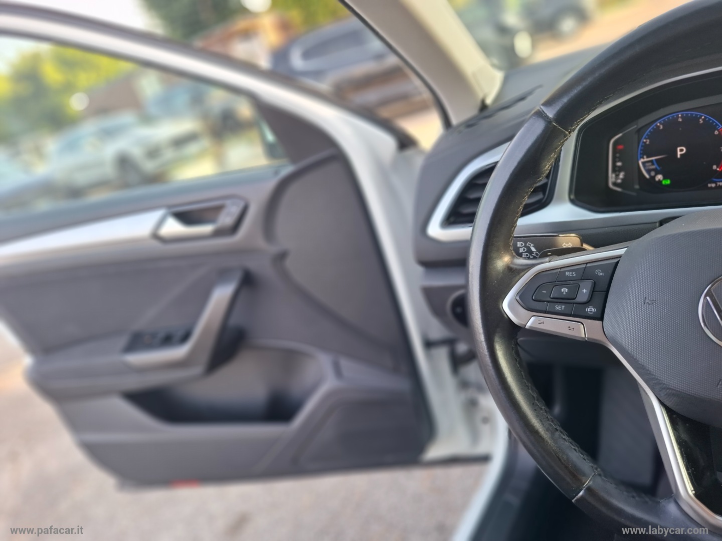 T-Roc 1.5 TSI ACT DSG Life - immagine 9