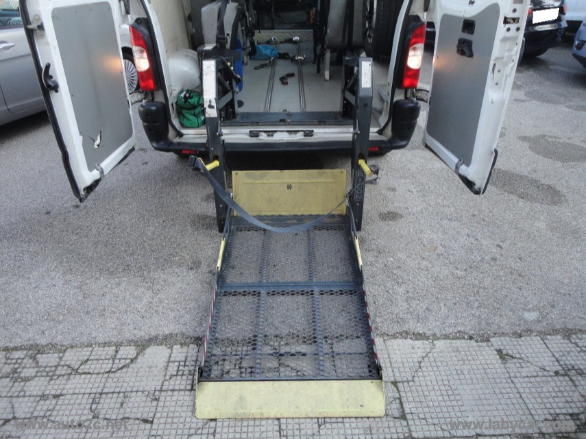 Master T28/120 2.5 dCi PM-TM Combi Ice TRASPORTO DISABILE - immagine 9