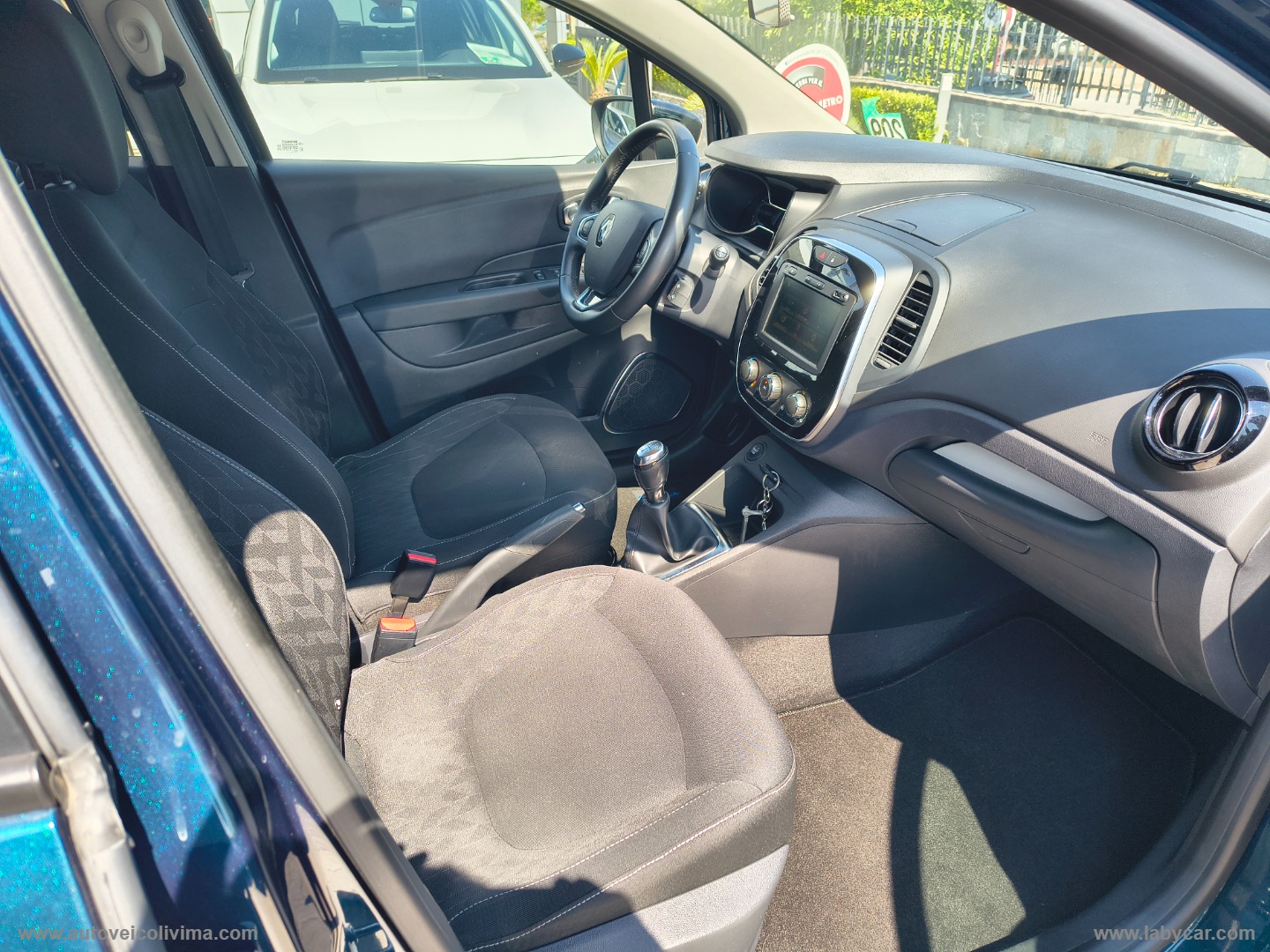 Captur TCe 12V 90 CV Business - immagine 9