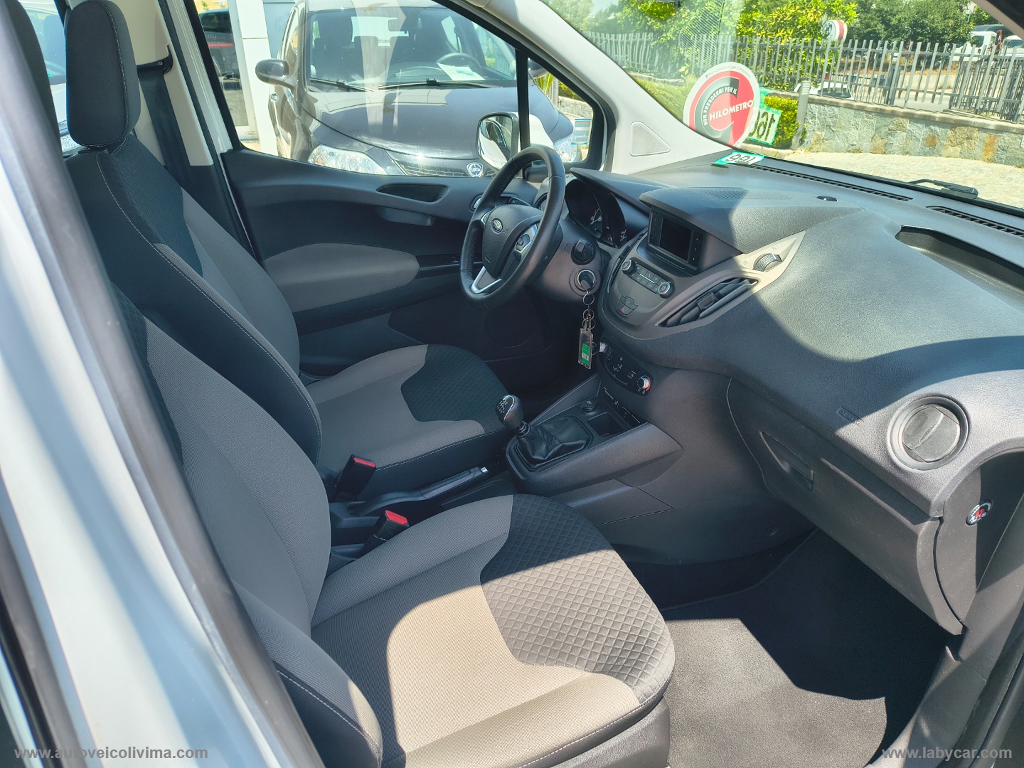 Tourneo Courier 1.5 TDCI 75 CV S&S Plus - immagine 9