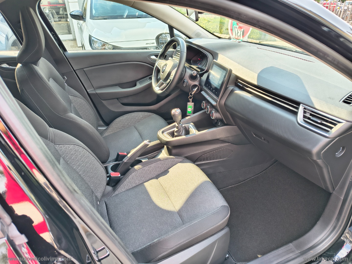Clio TCe 100 CV GPL Business - immagine 9