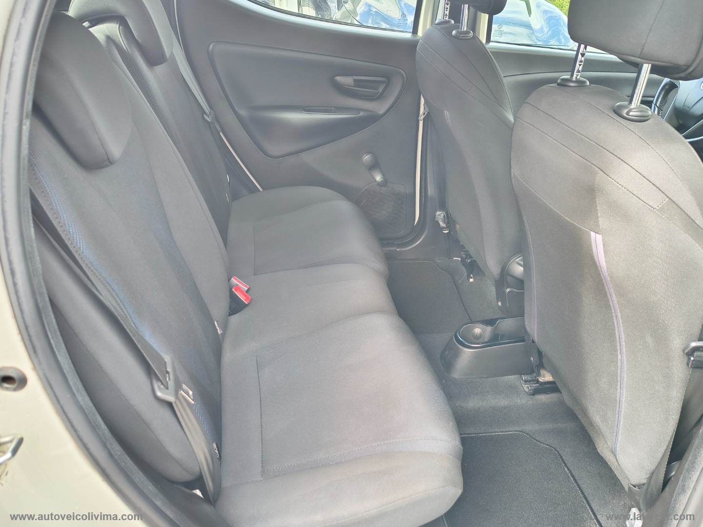 Ypsilon 1.2 69 CV 5p. S&S Gold - immagine 9