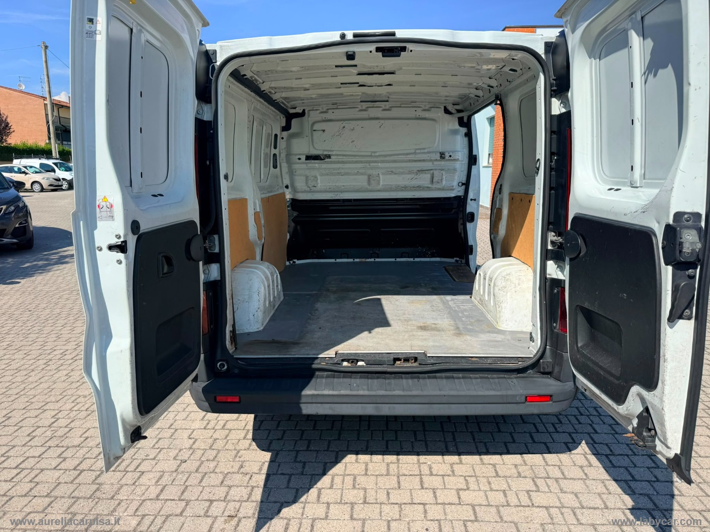 Trafic T27 dCi120 PC-TN Furgone Ice - immagine 9