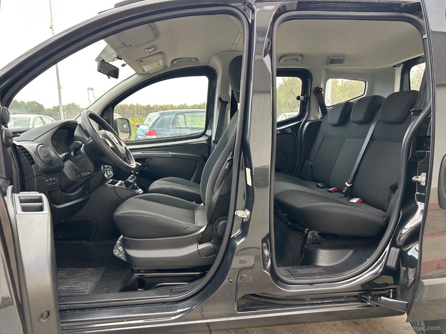QUBO 1.4 8V 77 CV Easy - immagine 9