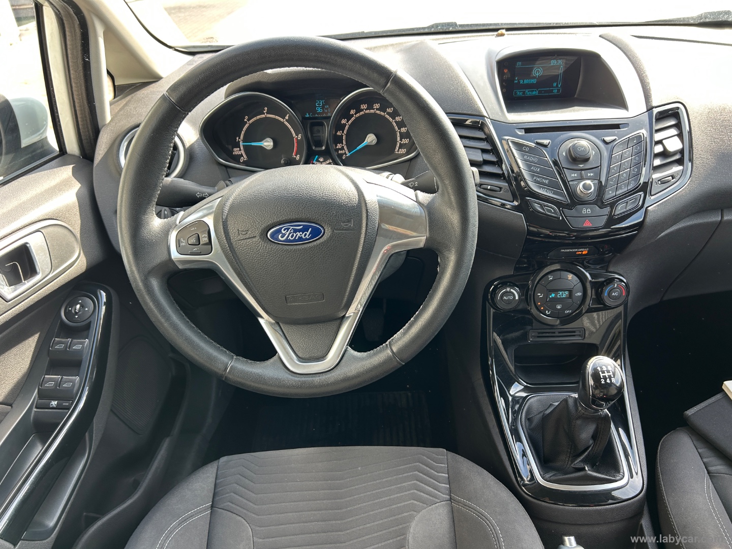 Fiesta 1.5 TDCi 75 CV 5p. Titanium - immagine 9