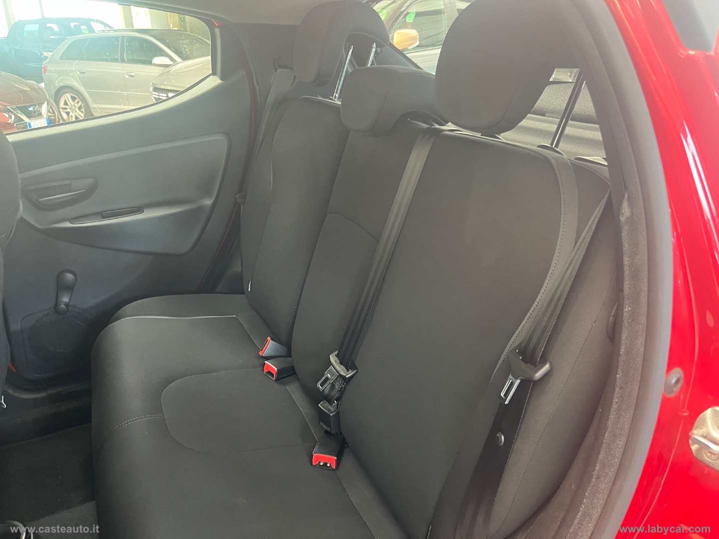 Ypsilon 1.2 69 CV 5p. Silver 5 POSTI - immagine 9