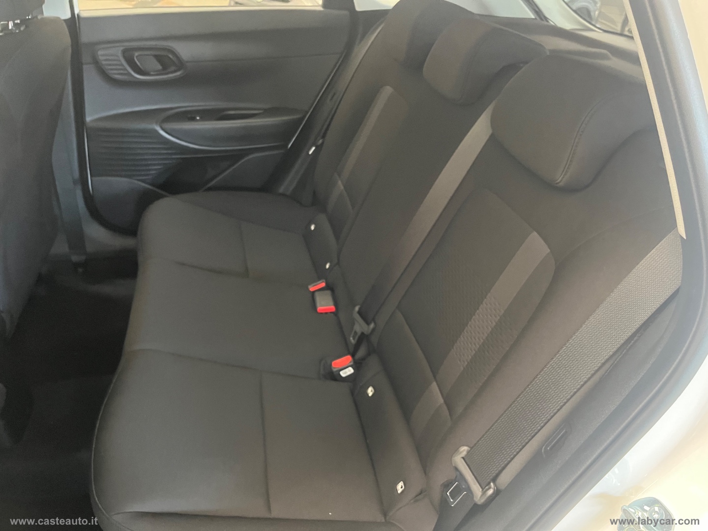 i20 1.0 T-GDI Connectline CON EXTERIOR PACK - immagine 9