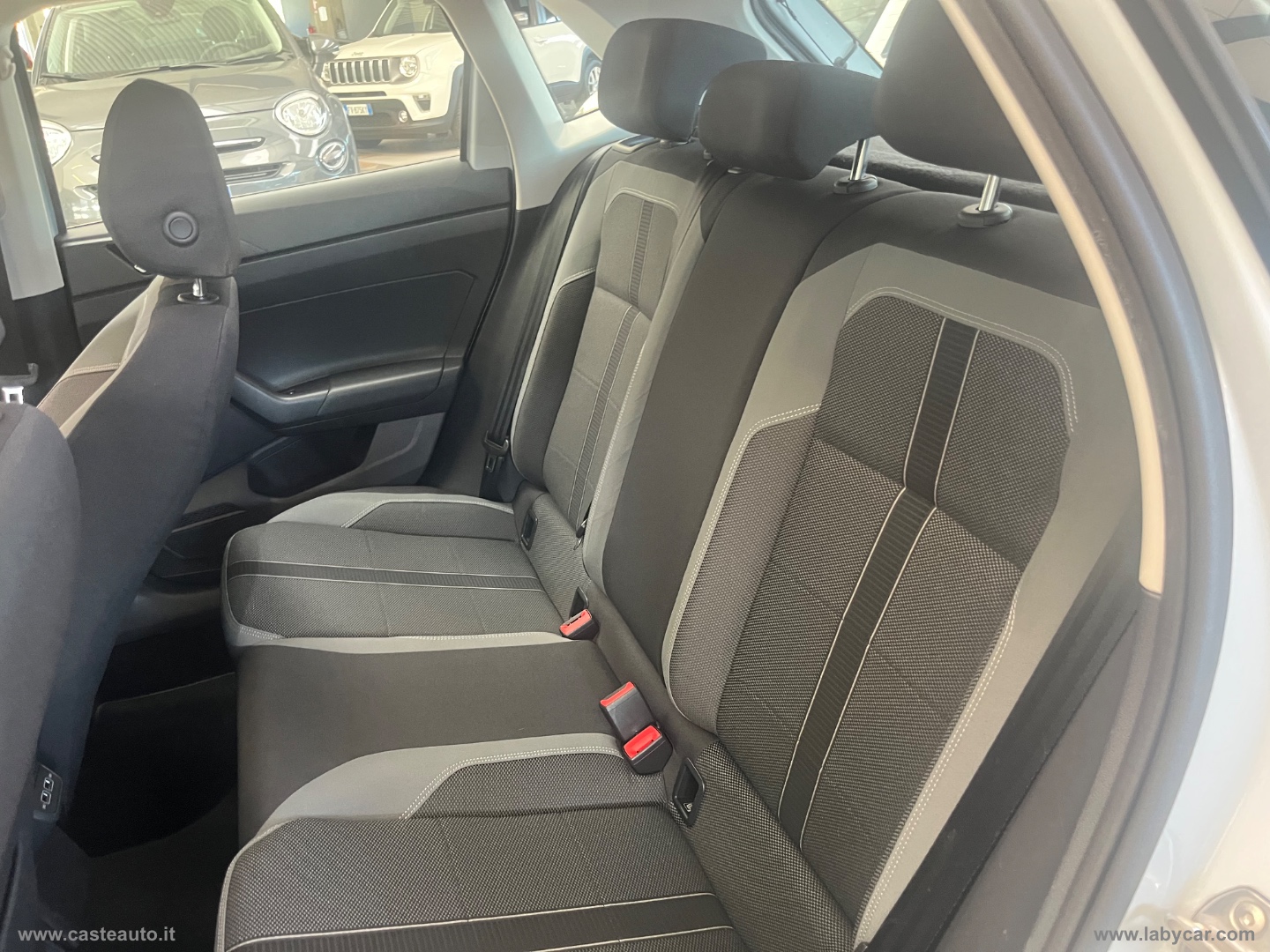 Polo 1.6 TDI 95CV 5p. Highline R-LINE BMT - immagine 9