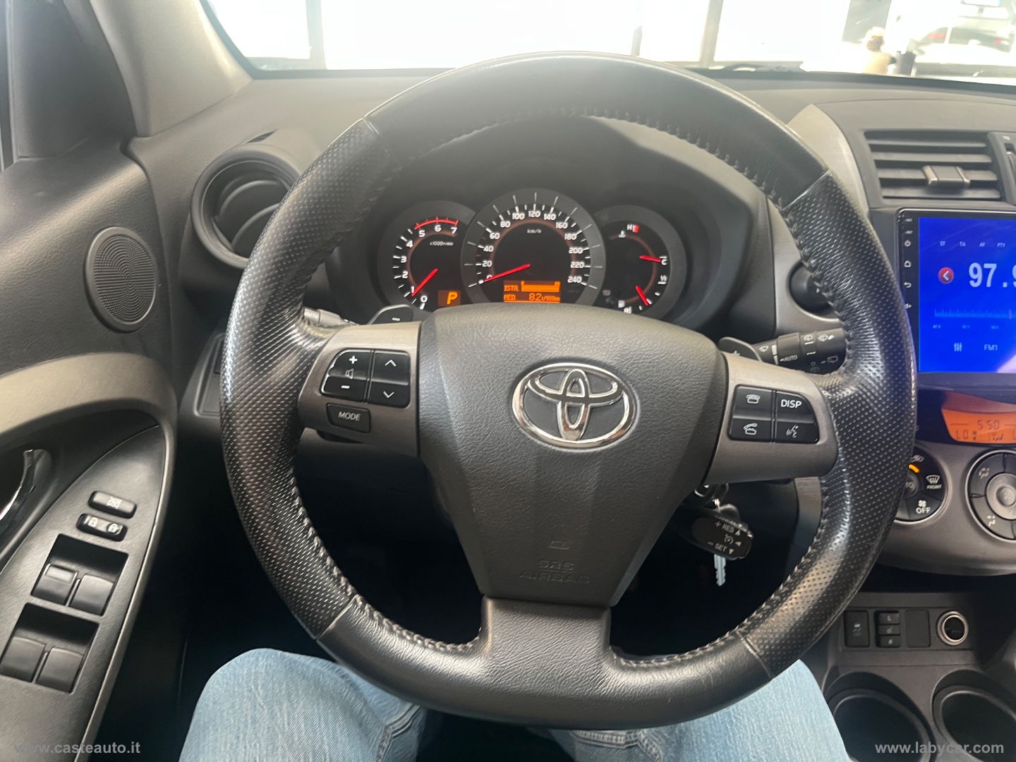 RAV4 Crossover 2.2 D-Cat A/T 150 CV Lux. - immagine 9