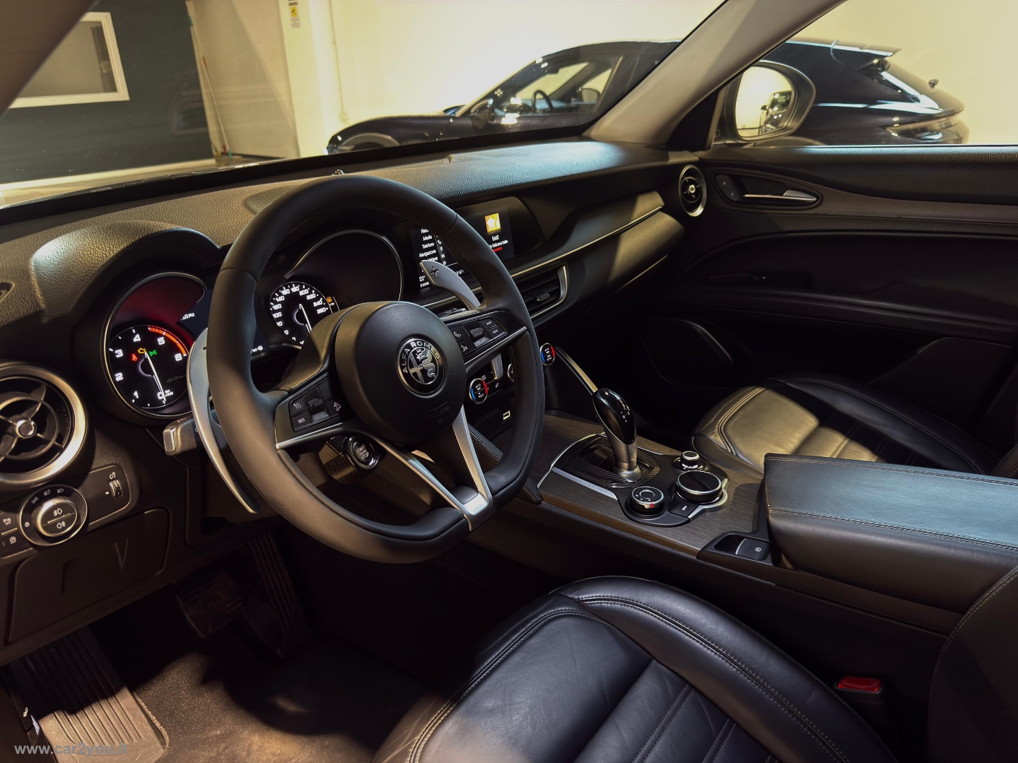 Stelvio 2.2 T.diesel 210 CV AT8 Q4 Exec. - immagine 9