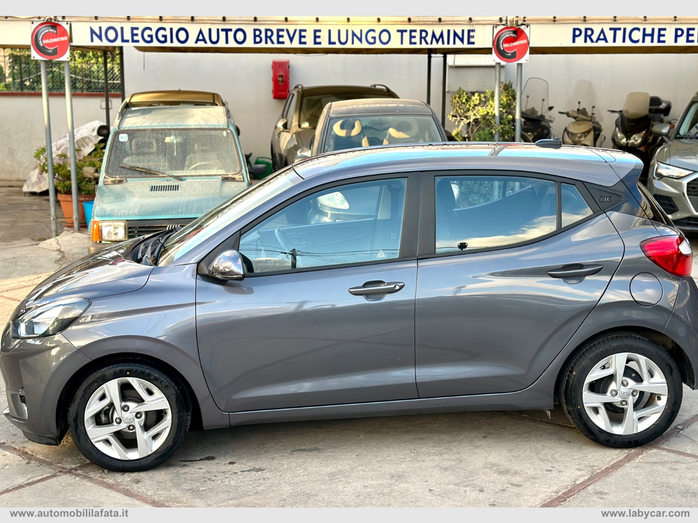 i10 1.0 MPI Tech 26.000 KM - immagine 9