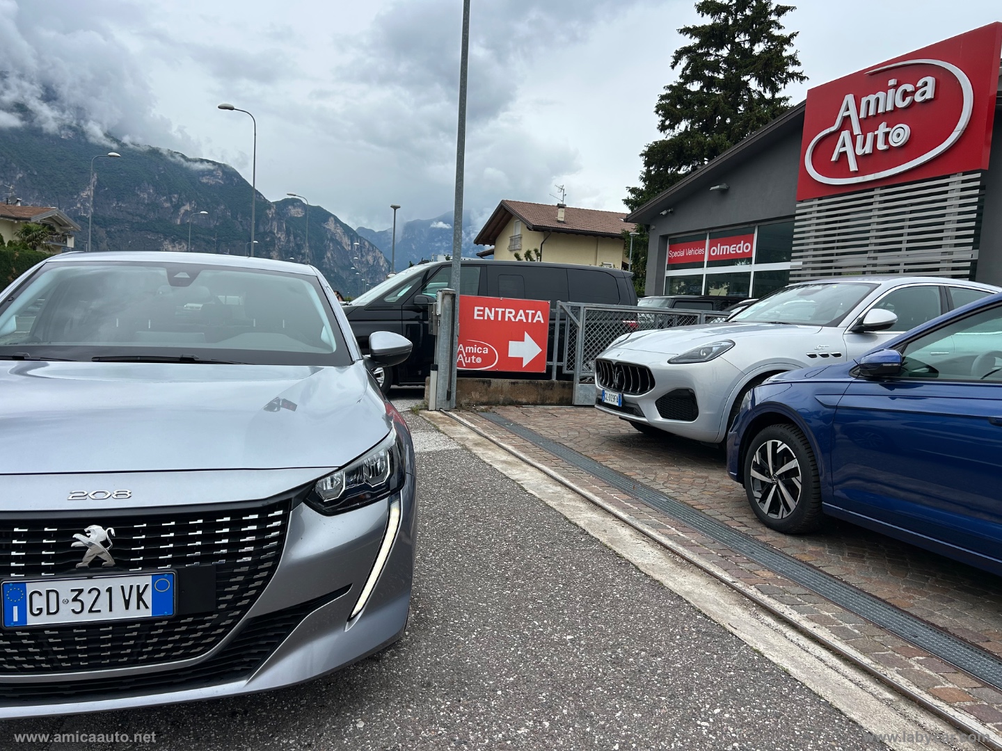 208 BlueHDi 100 S&S 5p. Allure Navi Pack - immagine 9