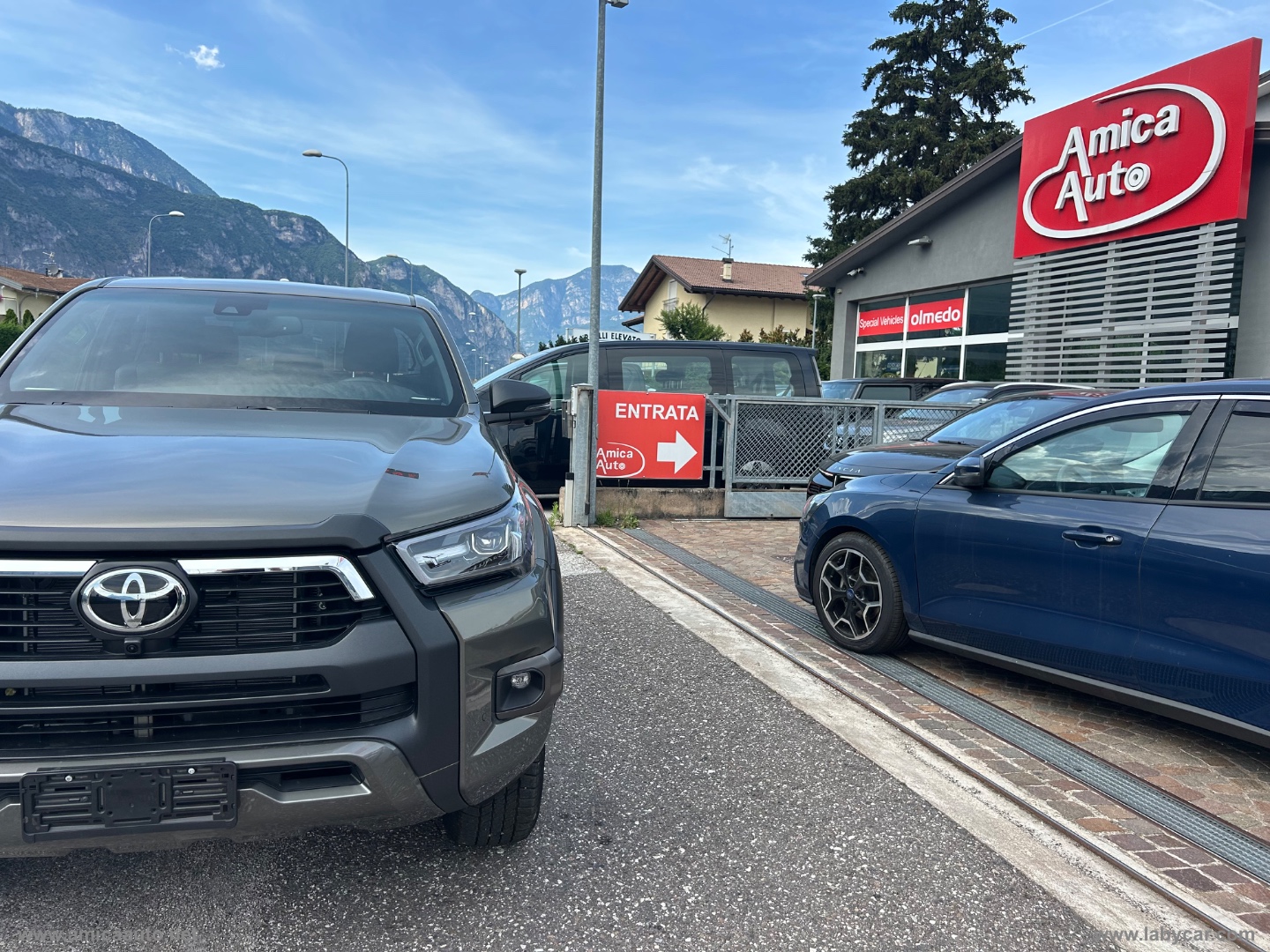 Hilux 2.8 D-4D 48V A/T 4WD DC Invincible - immagine 9