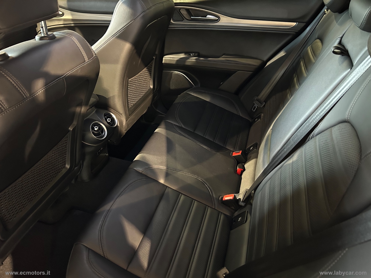 Stelvio 2.2 T.diesel 210CV AT8 Q4 Veloce - immagine 9