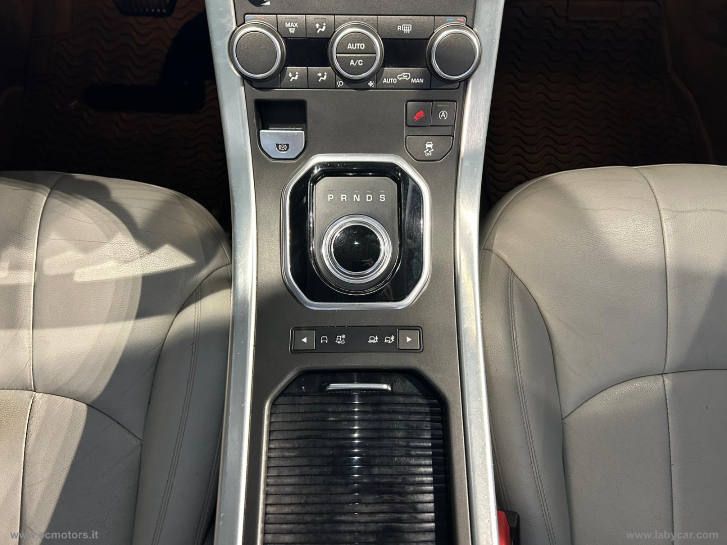 RR Evoque 2.0 TD4 150 CV Conv. HSE Dyn. - immagine 9