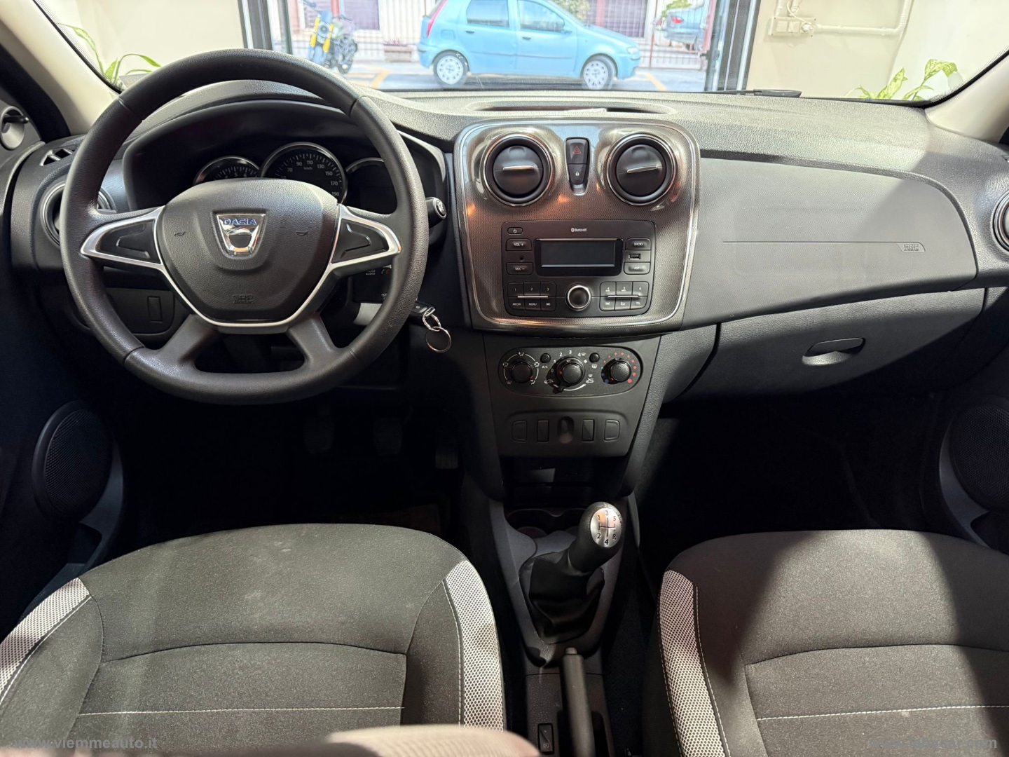 Sandero Stepway 1.0 SCe 75CV Access - immagine 9