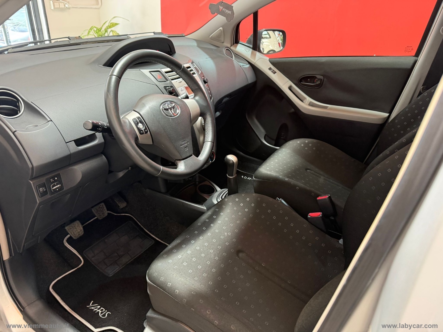 Yaris 1.0 5p. Now - immagine 9