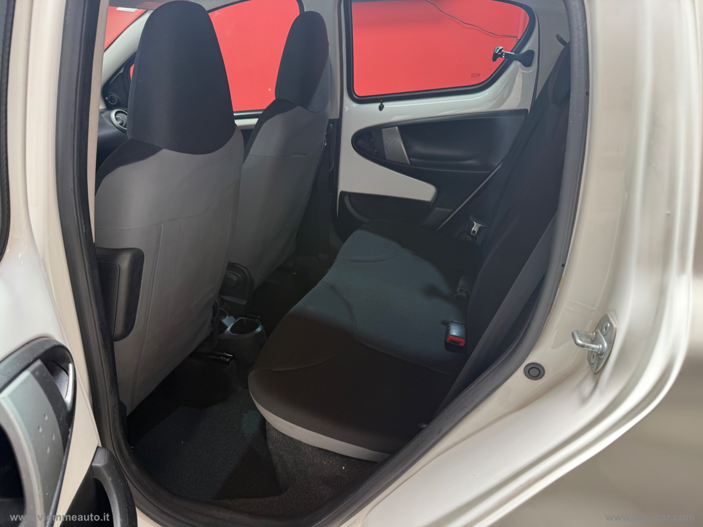 Aygo 1.0 VVT-i 5p. Now - immagine 9