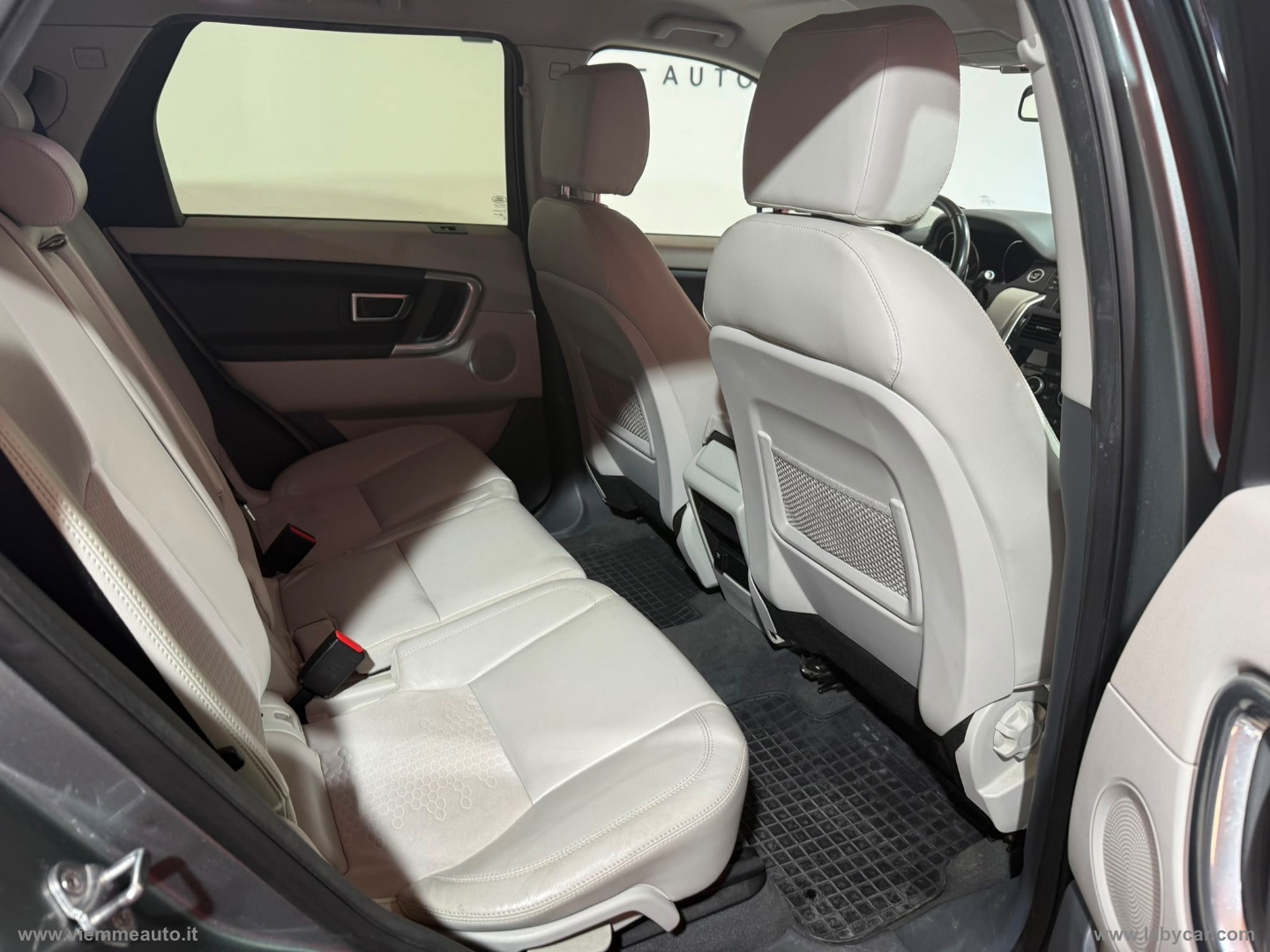 Discovery Sport 2.2 TD4 HSE Luxury - immagine 9