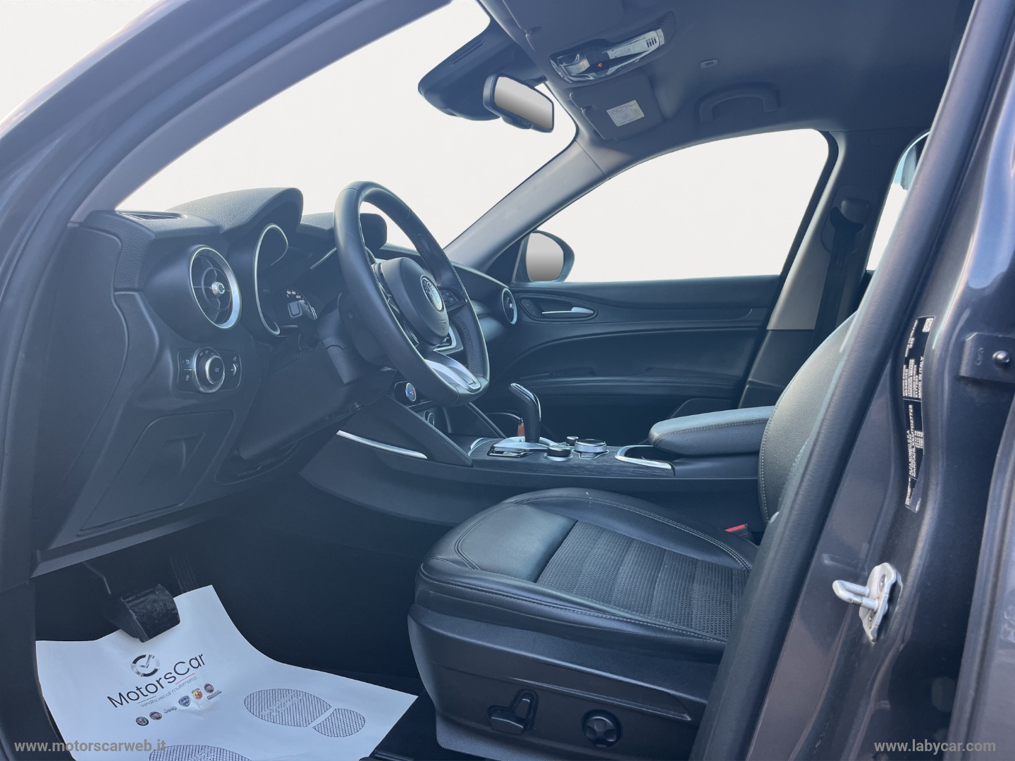 Stelvio 2.2 T.diesel 190 CV AT8 Q4 Bus. - immagine 9