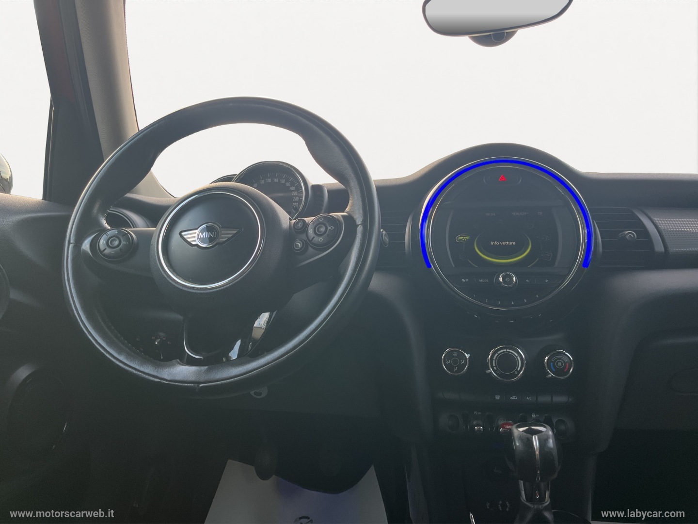 Mini Cooper D 5 porte - immagine 9