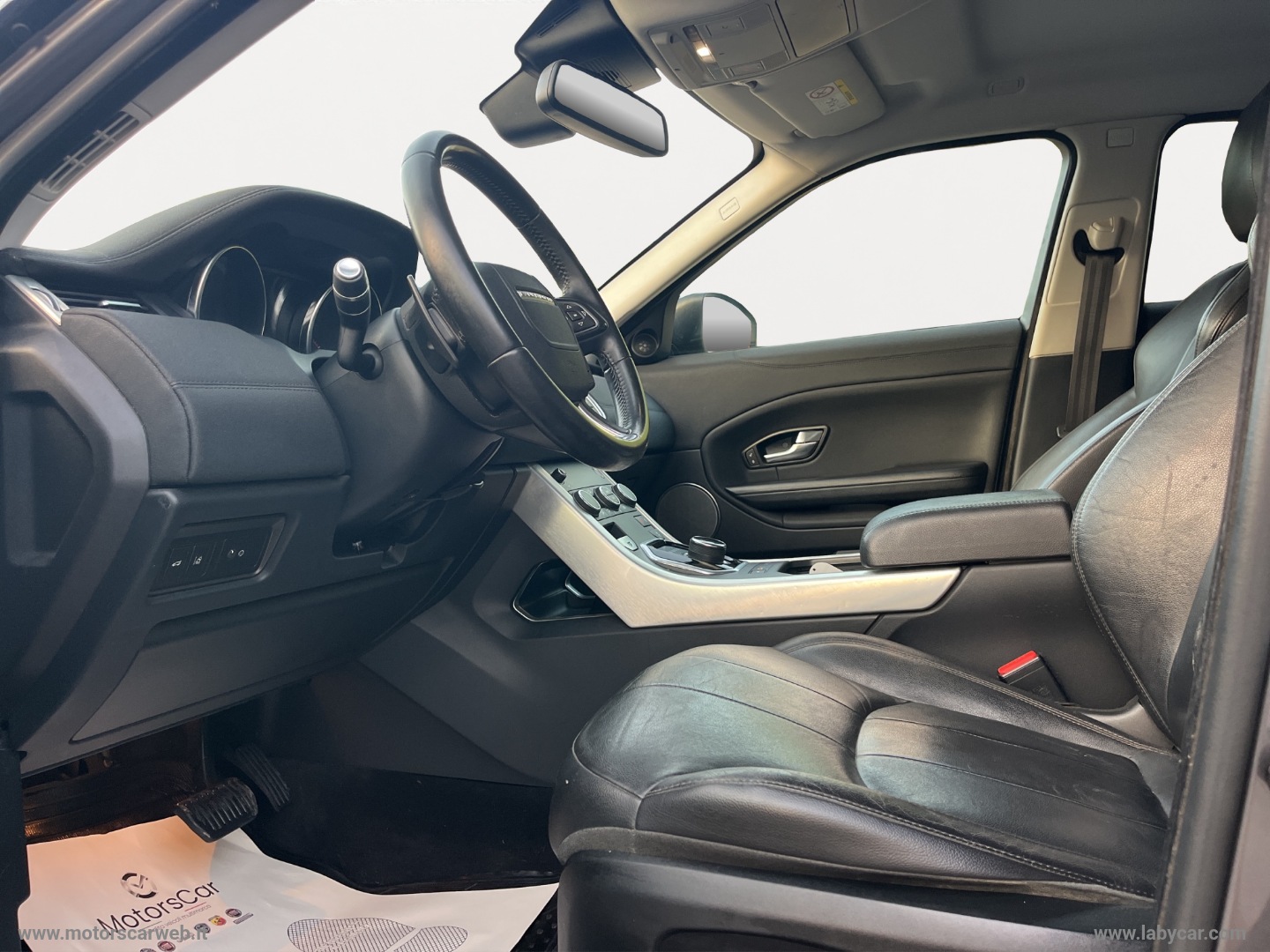 RR Evoque 2.0 TD4 150 CV 5p. Bs Ed. SE - immagine 9