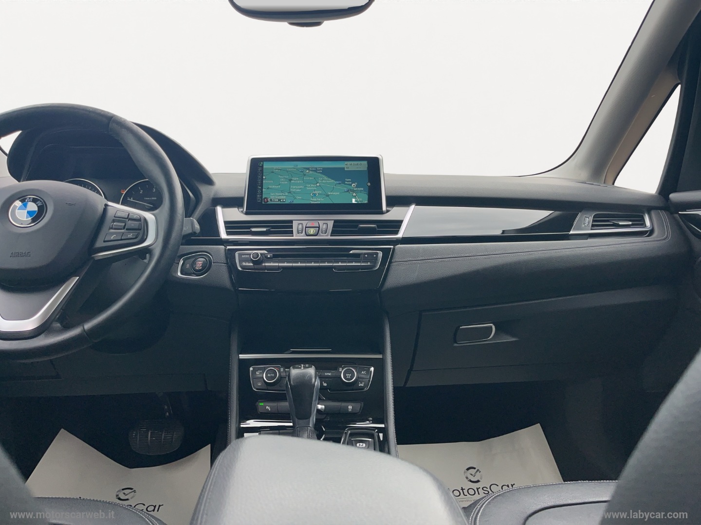 218d Active Tourer Luxury - immagine 9
