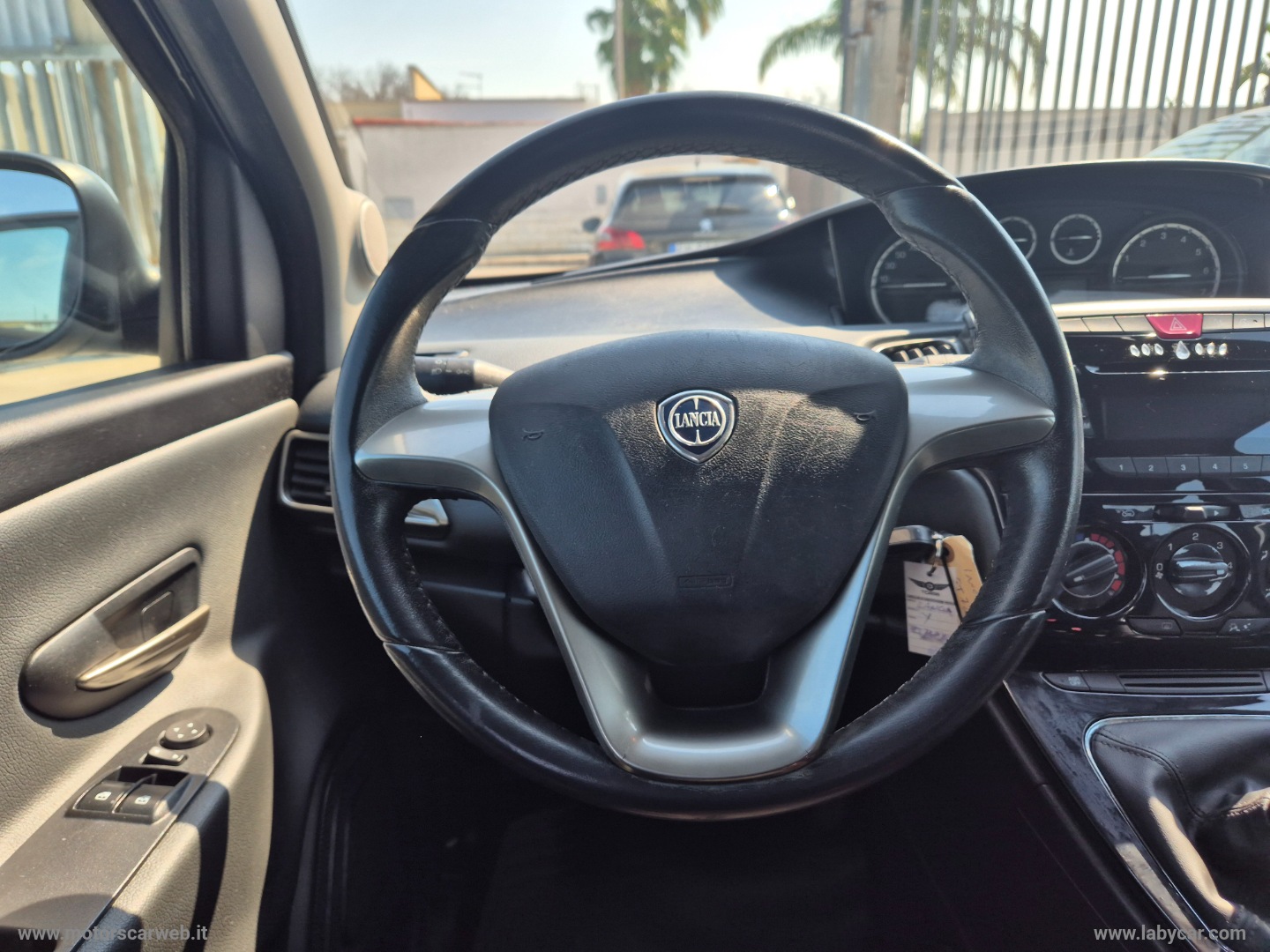 Ypsilon 1.2 69 CV 5p. S&S Silver - immagine 9