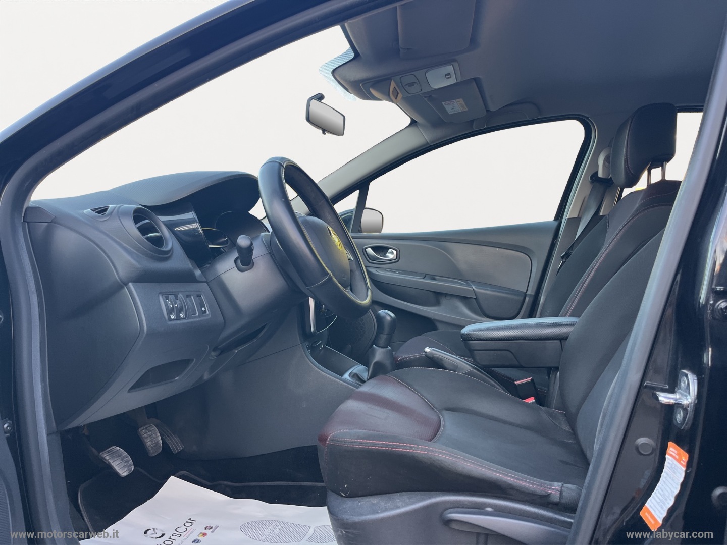 Clio 1.5 dCi 8V 75 CV 5p. Live - immagine 9