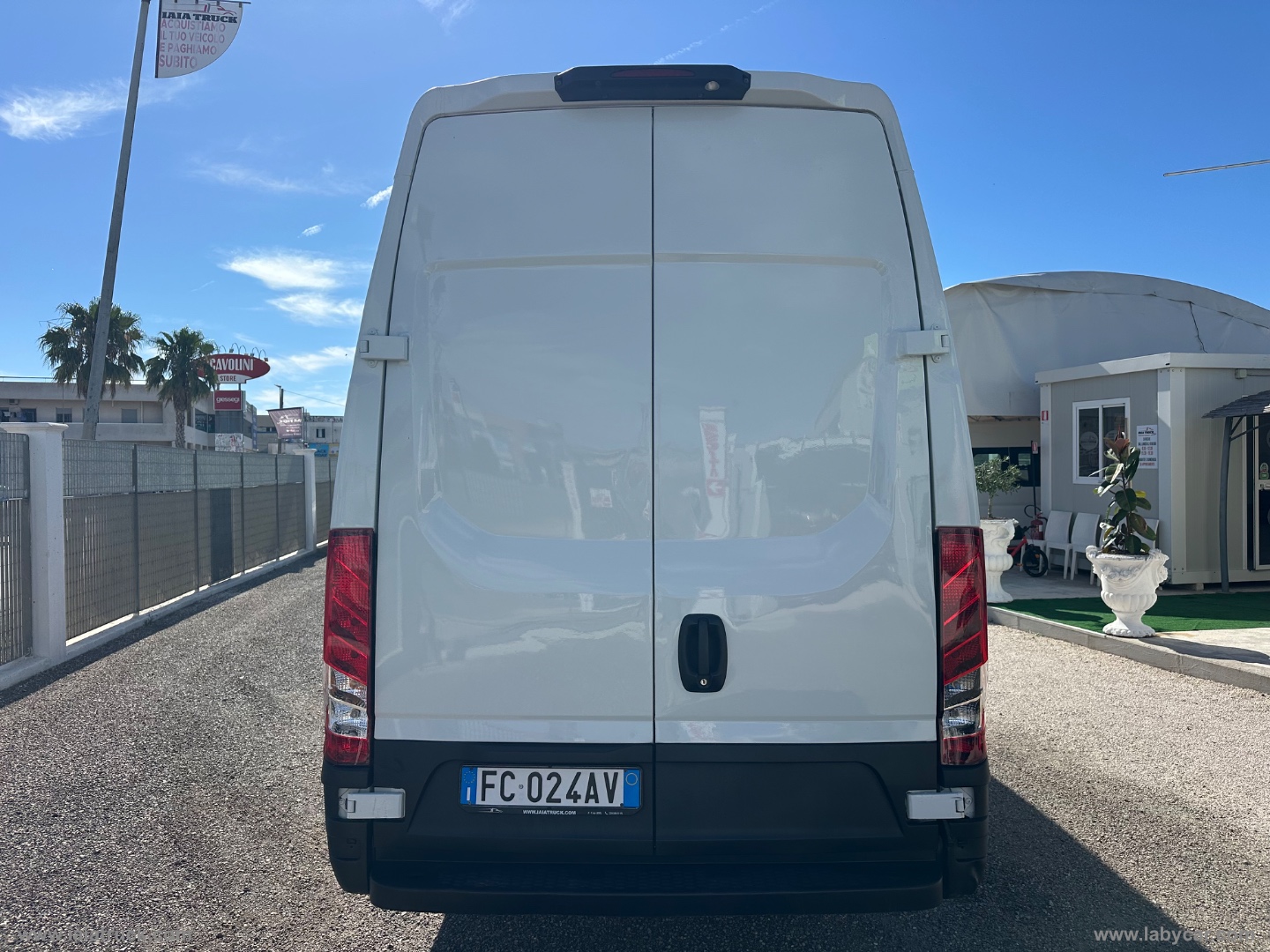 Daily 35S15V 2.3 HPT Furg. EXTRALUNGO E ALTO MOTORE 51000KM - immagine 9