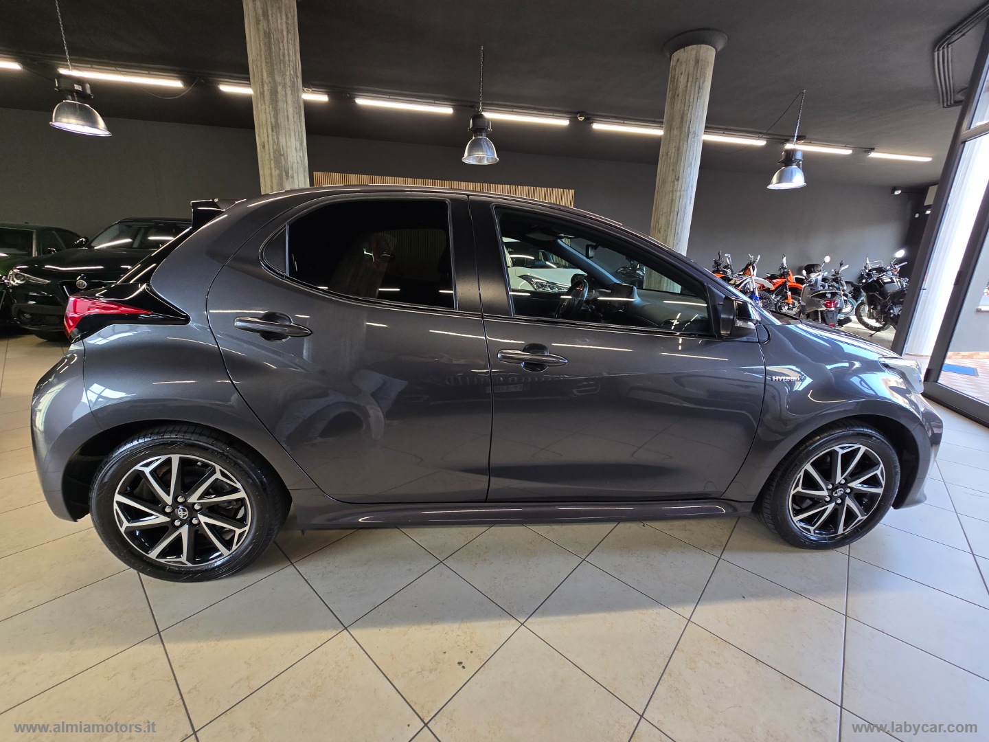 Yaris 1.5 Hybrid 5p. Lounge - immagine 9