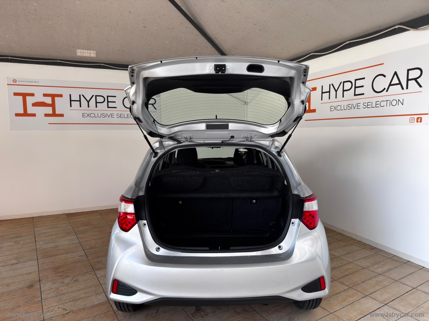 Yaris 1.5 Hybrid 5p. Active - immagine 9