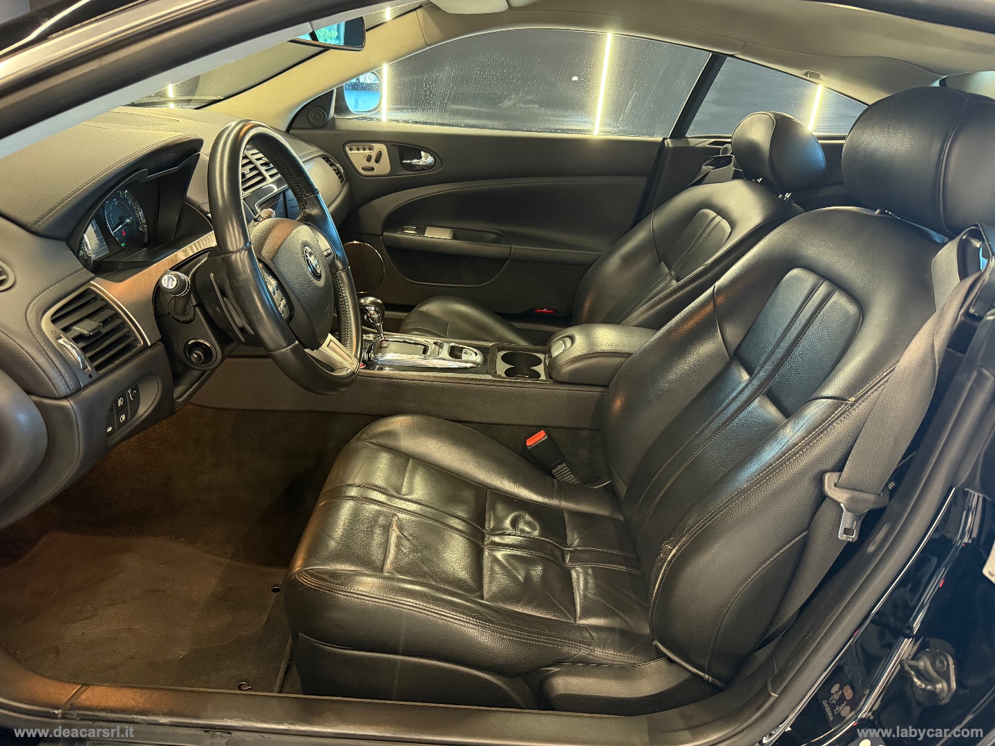 XK 4.2 V8 Coupé - immagine 9