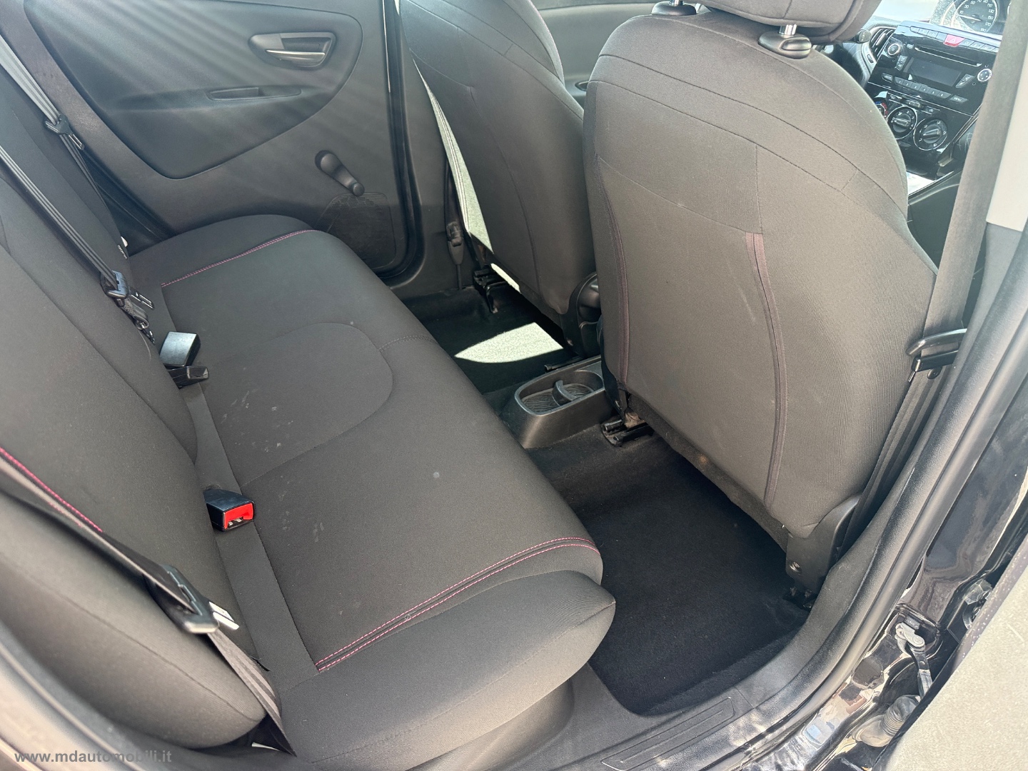 Ypsilon 1.2 69 CV 5p. GPL Ecochic Silver MOLTO BEN TENUTA - immagine 9