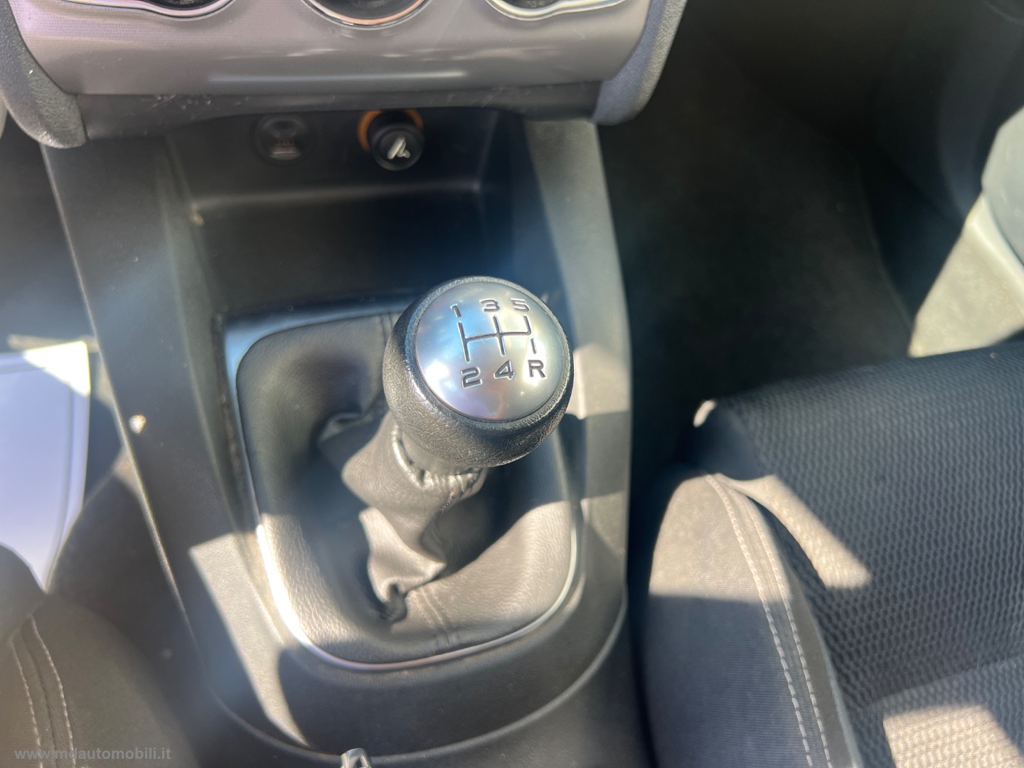 C4 BlueHDi 100 Feel EURO6 SOLO KM.132000 - immagine 9