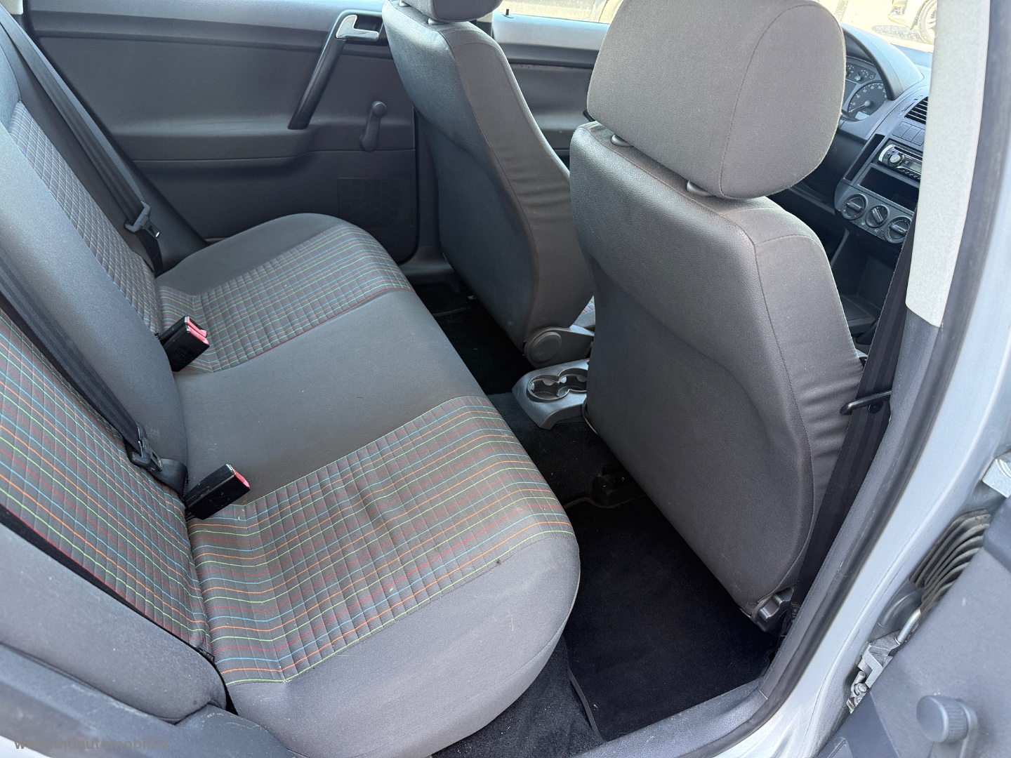 Polo 1.2 12V 70CV 5p. Comfortline SOLO KM.118000 - immagine 9