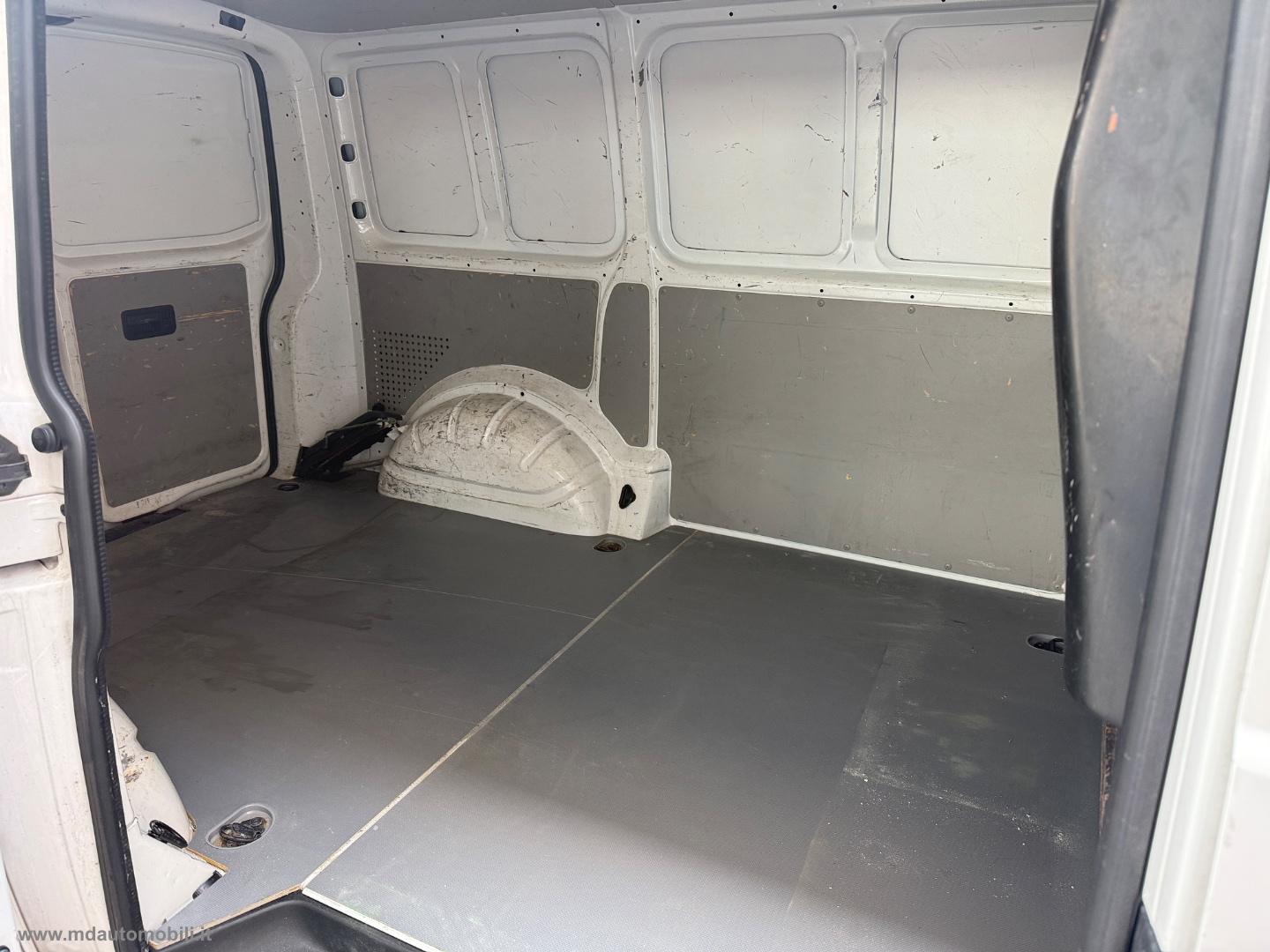 Transporter 2.0TDI 102 PC Furg. Eu6 STUPENDO - immagine 9
