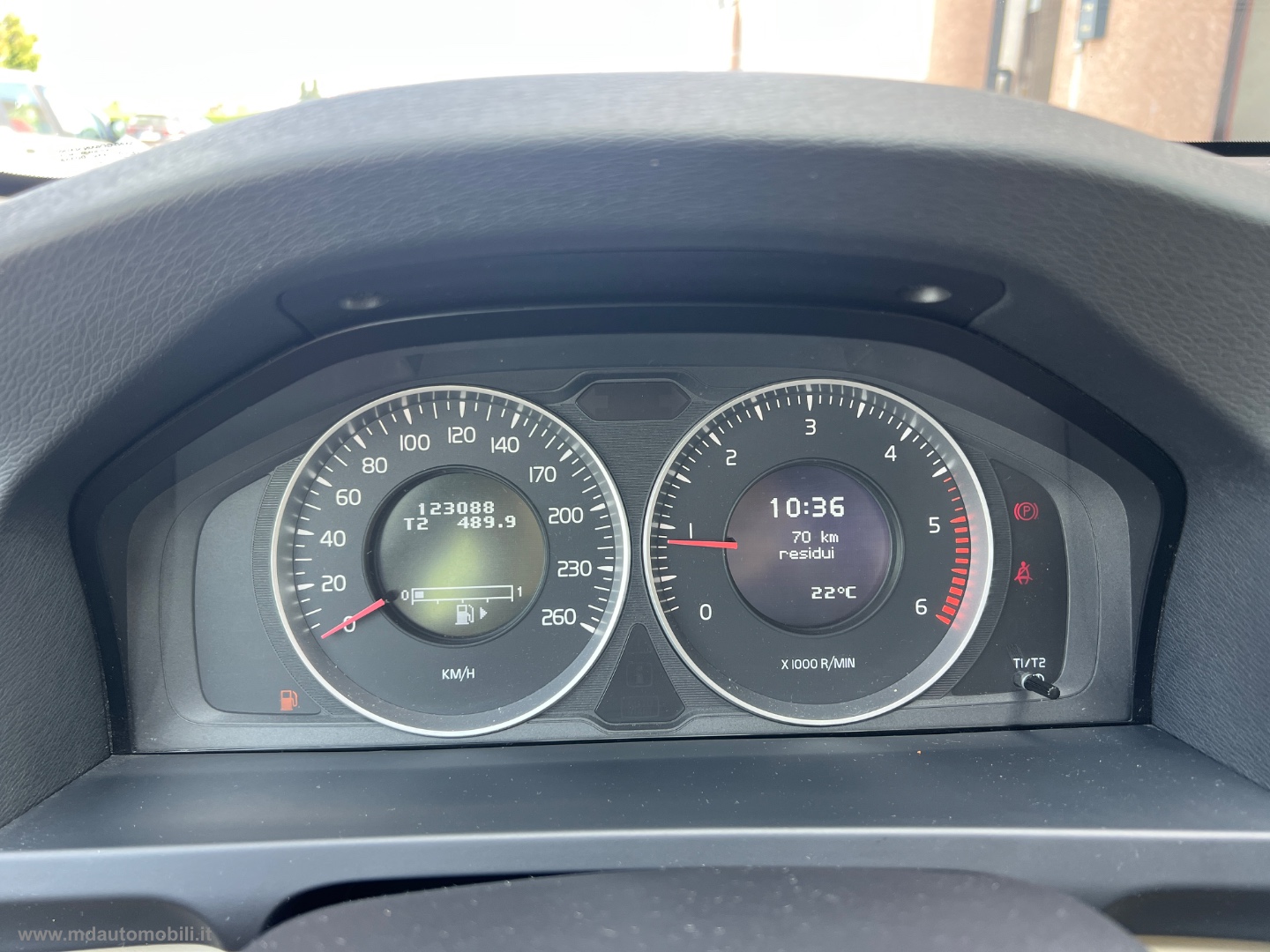 V60 D2 1.6 Momentum SOLO KM.123000 - immagine 9
