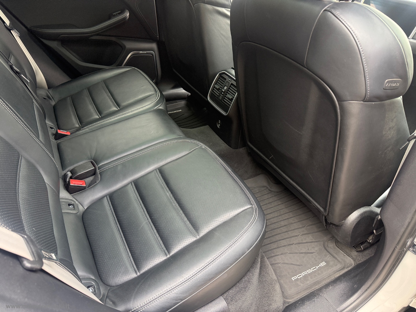 Macan 2.0 T IVA ESPOSTA - immagine 9