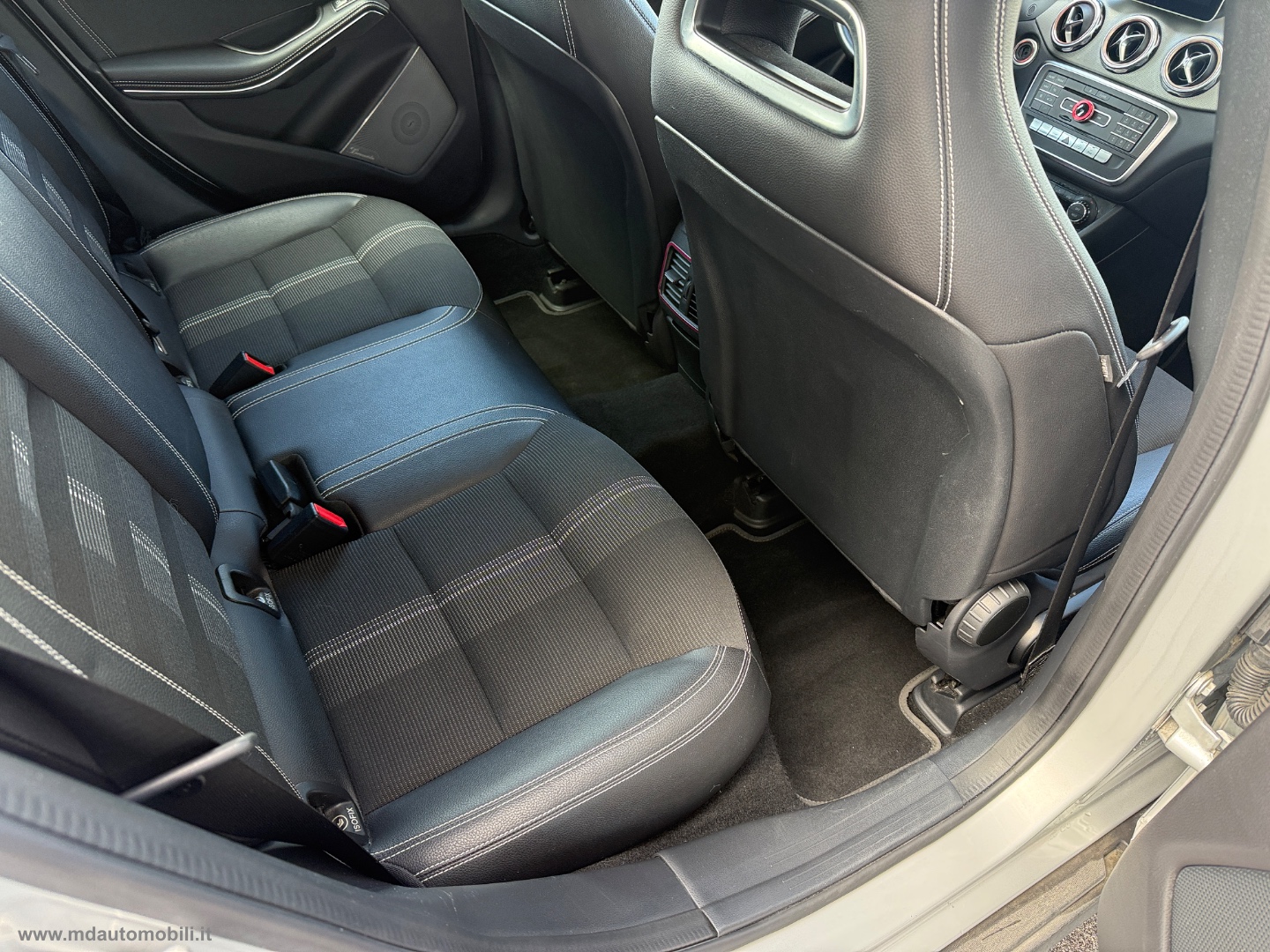 GLA 200 d Automatic Sport SOLO KM.115000 - immagine 9