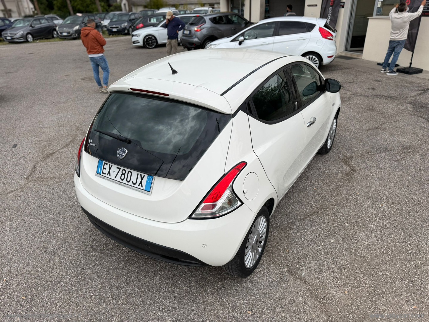 Ypsilon 1.3 MJT 95 CV 5p. S&S Gold - immagine 9