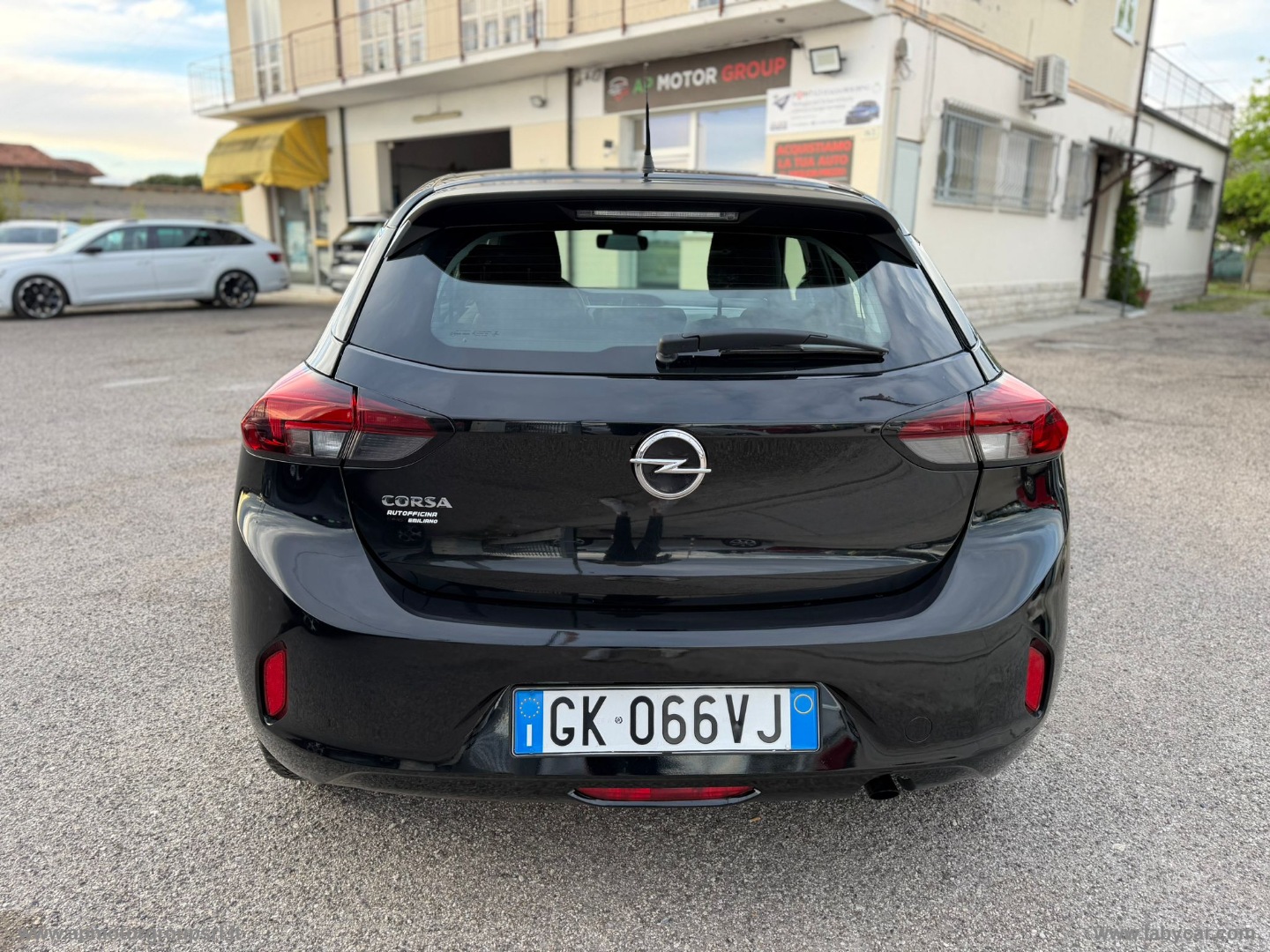 Corsa 1.2 Elegance - immagine 9